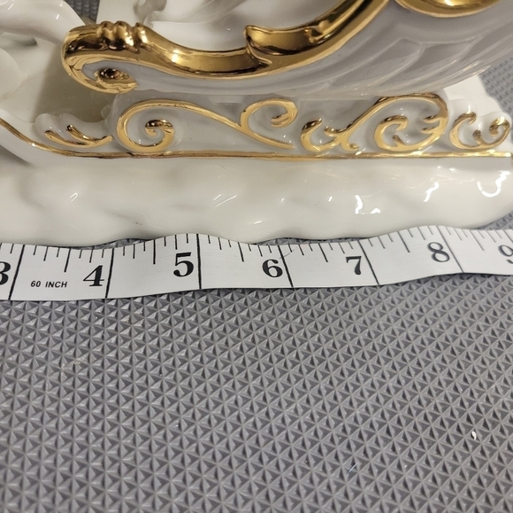 Vintage, Heritage Porcelain Reindeer Sleigh, Gold Accents, Centerpiece - Picture 5 of 10